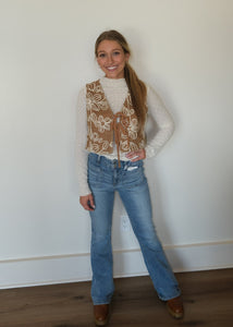 Abstract Contrast Embroidery Vest